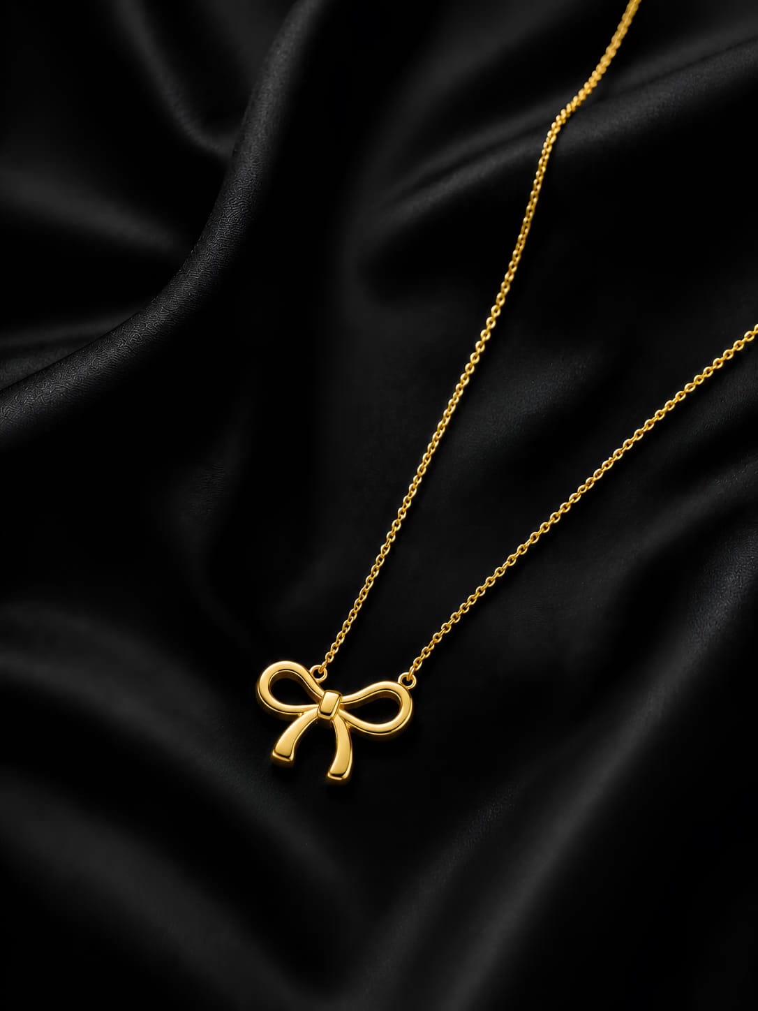 Bow Pendant Necklace